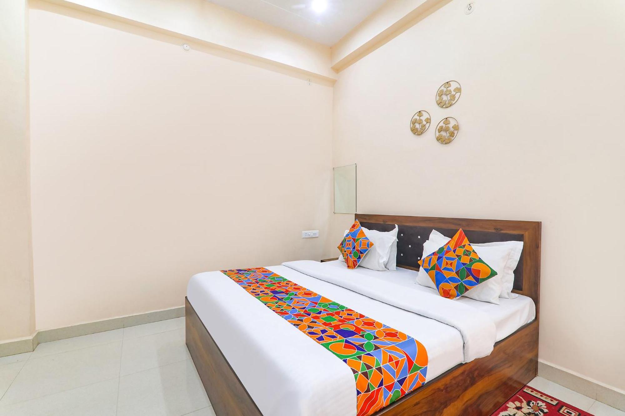 Ayodhya Fabhotel Rk Palace מראה חיצוני תמונה